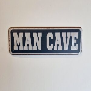 Wandbord “Man Cave” – 27x10 cm | Metaal (Blauw)